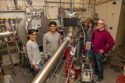 PREM students at a CHEXS beamline