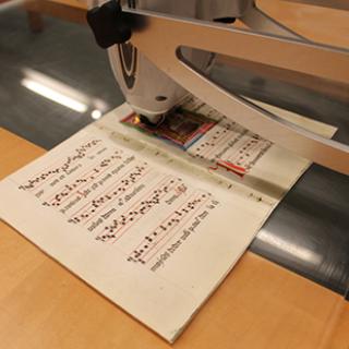 p-XRF scanner on illuminated manuscript