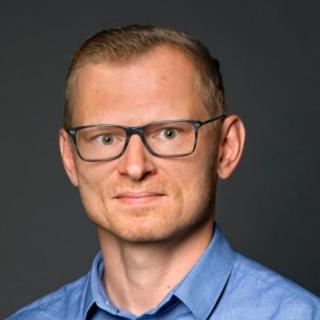 Andrej Singer