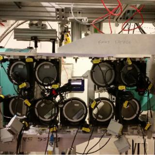 dual array valence emission spectrometer